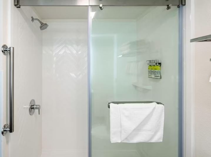 More Photos Of 1000 Imperial Ave, Rothschild Hotel For Sale