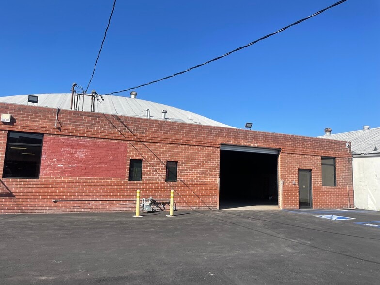 Primary Photo Of 13525 Alma Ave, Gardena Manufacturing For Lease