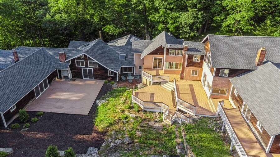 More Photos Of 584 Milltown Rd, Brewster Village Specialty For Sale