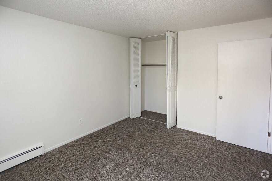 More Photos Of 2025 Jerry Murphy Rd, Pueblo Apartments For Sale