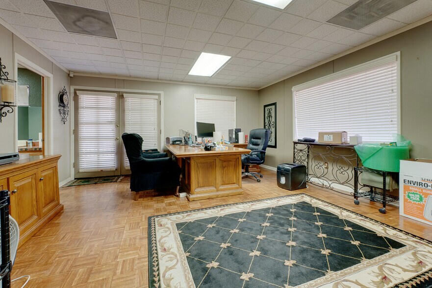 More Photos Of 1344 W 6th St, Corona Office For Sale