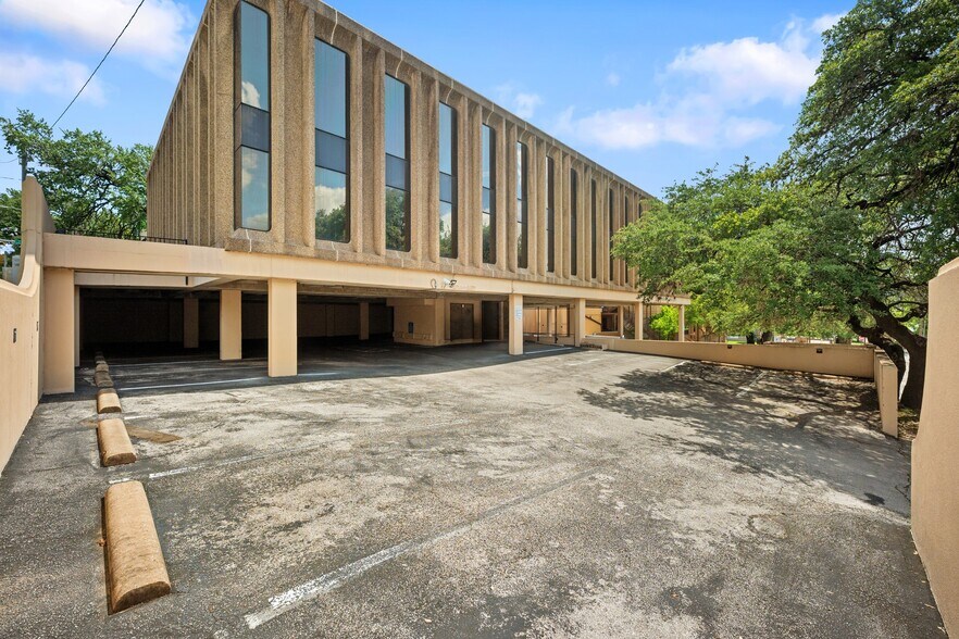 More Photos Of 1411 West Ave, Austin Office For Sale