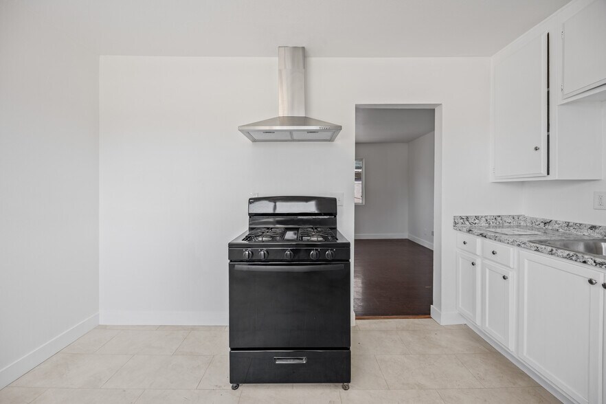 More Photos Of 1445 N Wilmington Blvd, Wilmington Multifamily For Sale