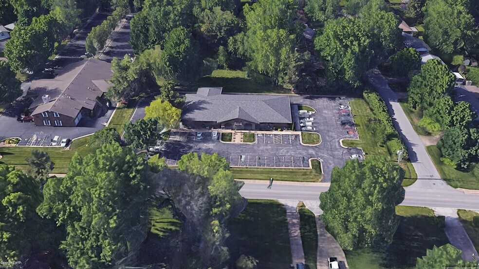 More Photos Of 1983 E Seminole St, Springfield Office For Sale