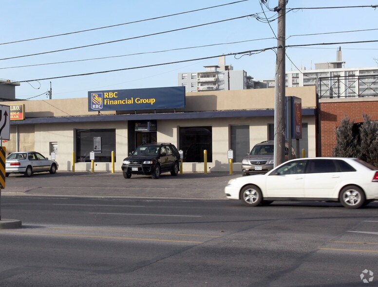 Primary Photo Of 2766-2770 Keele St, Toronto Bank For Lease
