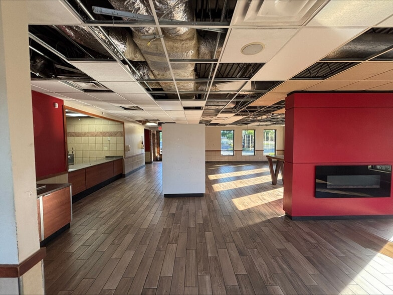 More Photos Of 935 Chuck Dawley Blvd, Mount Pleasant Fast Food For Lease