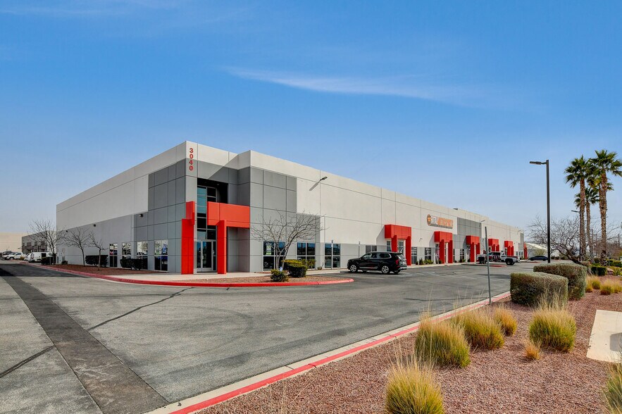 Primary Photo Of 3040 N Simmons St, North Las Vegas Light Manufacturing For Lease