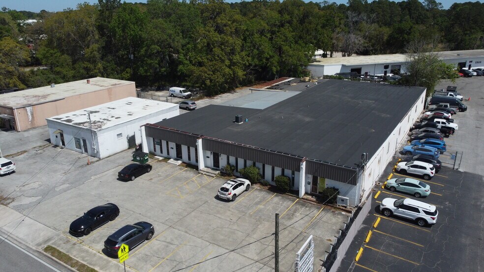 Primary Photo Of 5895 Saint Augustine Rd, Jacksonville Light Distribution For Sale