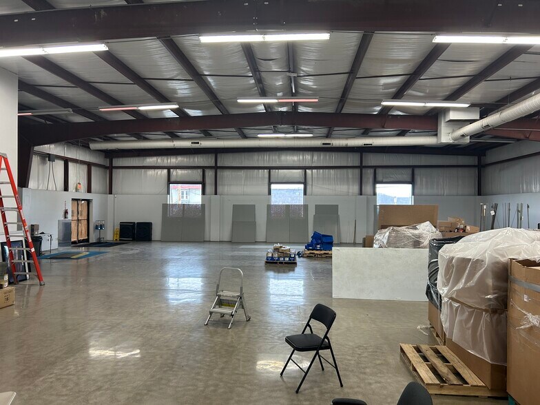 More Photos Of 7000 Fairlawn Ave, Dunbar Research And Development For Lease