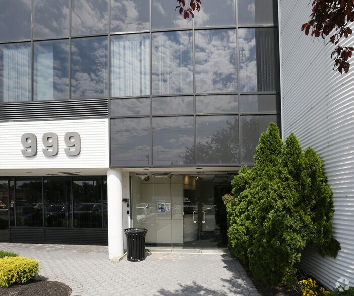 More Photos Of 999 Walt Whitman Rd, Melville Office For Lease