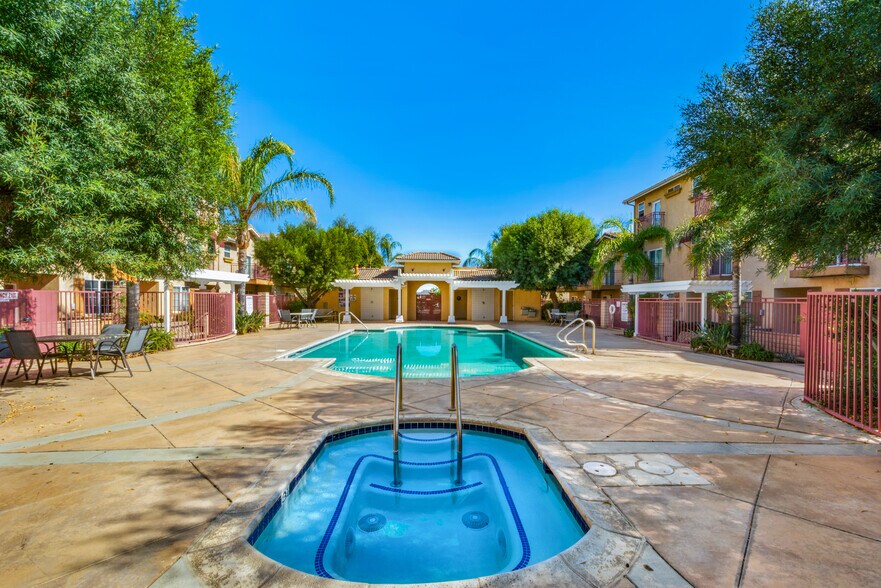 More Photos Of 703 Allegheny St, Beaumont Apartments For Sale