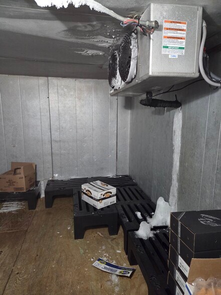 More Photos Of 572 Watertown Ave, Waterbury Restaurant For Sale