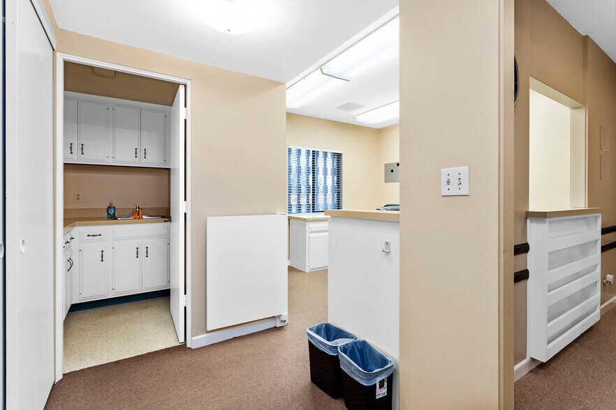 More Photos Of 3231 Waring Ct, Oceanside Medical For Lease