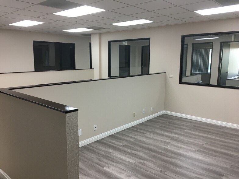 More Photos Of 28 Hammond, Irvine Warehouse For Sale