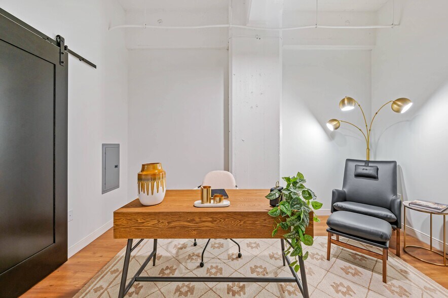 More Photos Of 1717 Olive St, Saint Louis Apartments For Lease