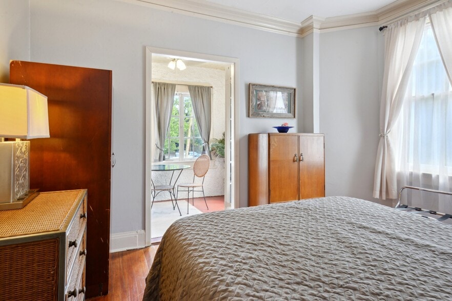 More Photos Of 1730 Prytania St, New Orleans Apartments For Sale