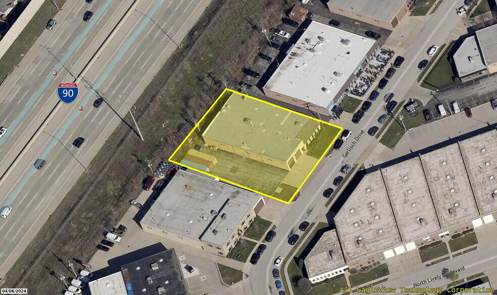 More Photos Of 131 Garlisch Dr, Elk Grove Village Warehouse For Lease