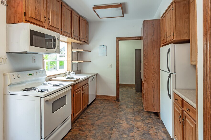 More Photos Of 2060 The Alameda, San Jose Loft Creative Space For Sale