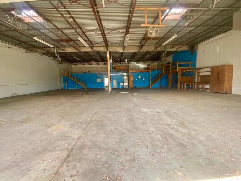 More Photos Of 1051 Cannons Ct, Woodbridge Industrial For Lease