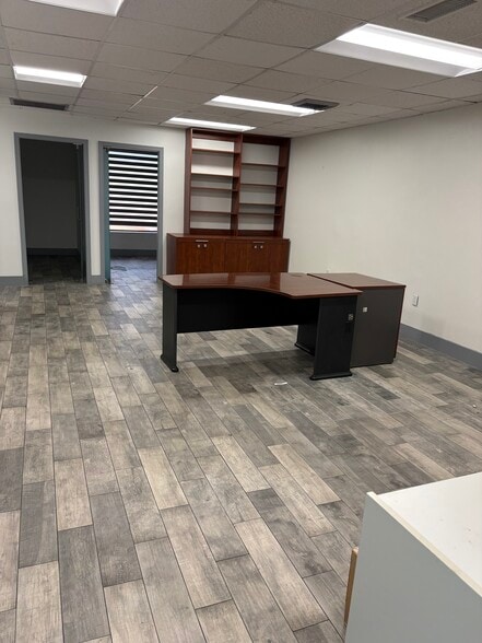 More Photos Of 4330 Sheridan St, Hollywood Medical For Sale