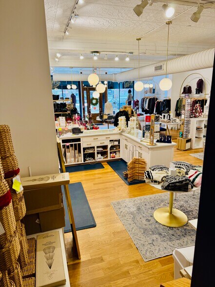 More Photos Of 423 Hope St, Bristol Apartments For Sale