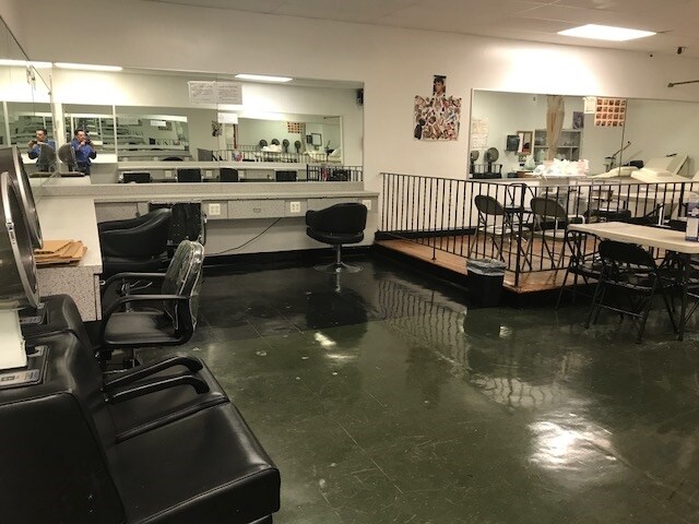 More Photos Of 2520-2522 N Broad St, Philadelphia Showroom For Sale