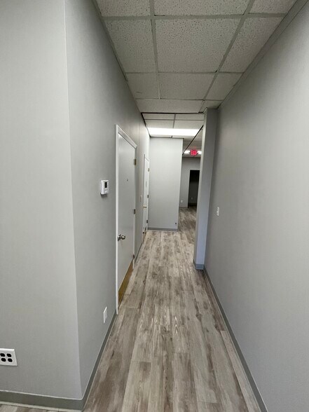 More Photos Of 189 Main Rd, Riverhead Medical For Lease