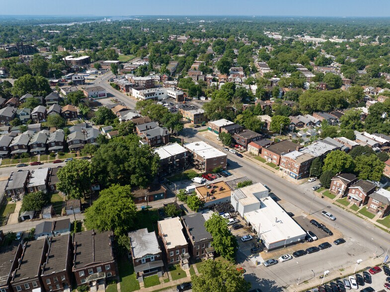More Photos Of 4054 S Grand Blvd, Saint Louis Apartments For Sale