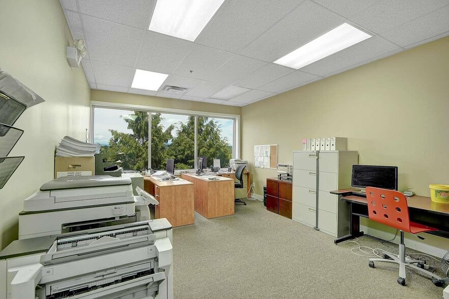 More Photos Of 15299 68 Ave, Surrey General Retail For Sale