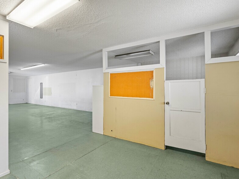 More Photos Of 1817 W Burbank Blvd, Burbank Daycare Center For Sale