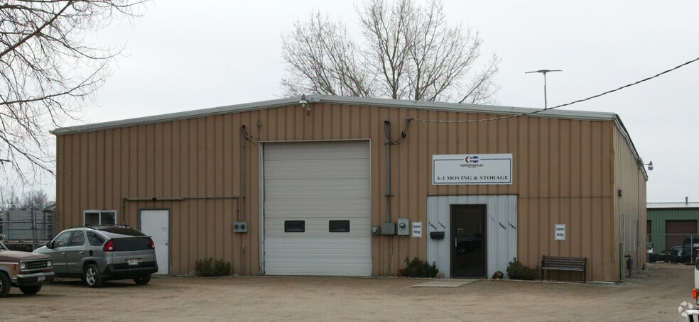 Primary Photo Of 2301 W Everett St, Appleton Warehouse For Sale