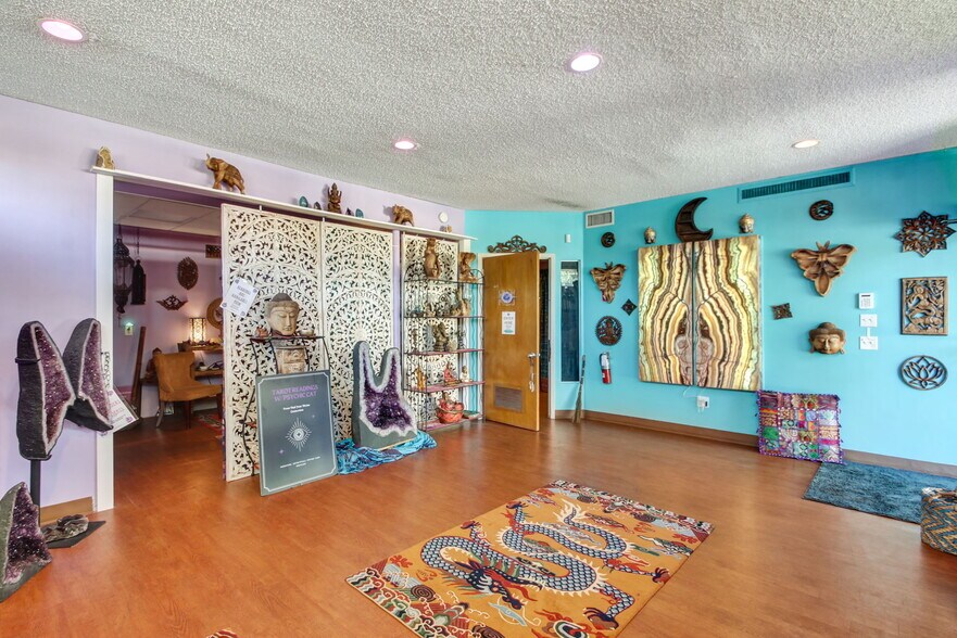 More Photos Of 1503 Oak St, Jacksonville Medical For Sale