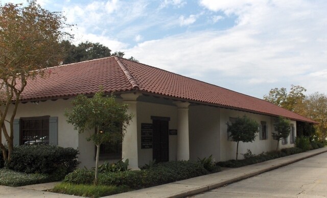 More Photos Of 429 E Airport, Baton Rouge Office For Sale