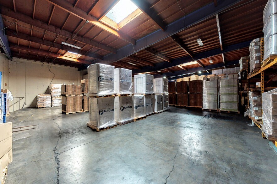More Photos Of 7305 Paramount Blvd, Pico Rivera Industrial For Sale