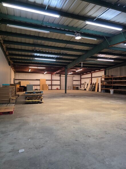 More Photos Of 93 Vickers Rd, Waycross Medical For Lease