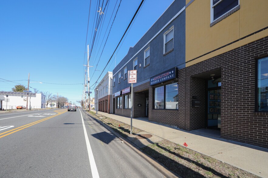 More Photos Of 12 N Black Horse Pike, Runnemede Storefront Retail Residential For Lease