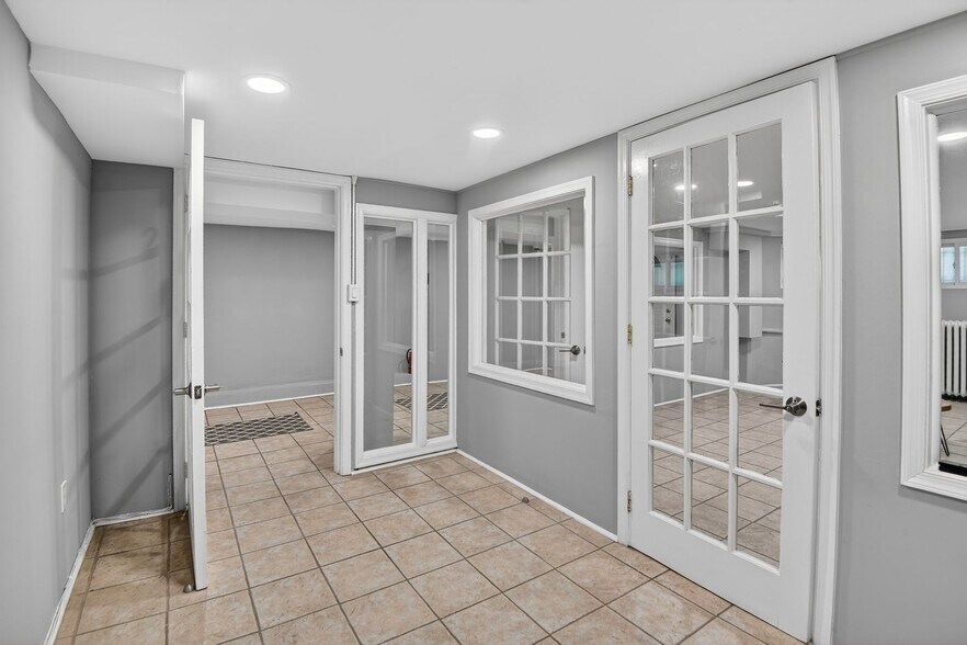 More Photos Of 1115 Massachusetts Ave NW, Washington Office For Lease