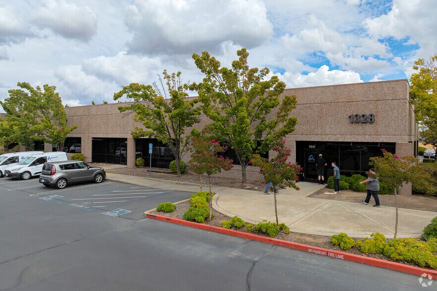 Primary Photo Of 1328 Blue Oaks Blvd, Roseville Office For Lease