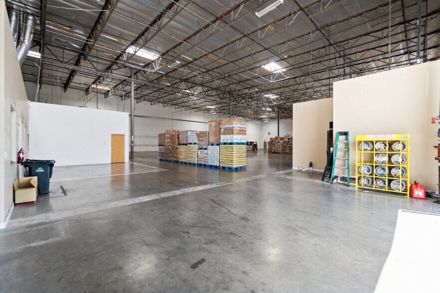 More Photos Of 1190 N Del Rio Pl, Ontario Warehouse For Sale