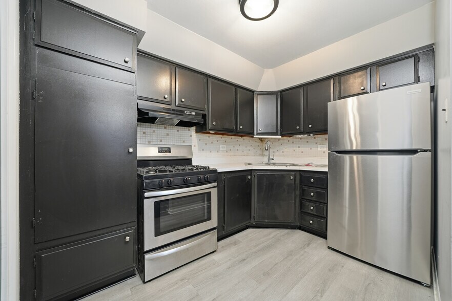 More Photos Of 2151 E 87th St, Chicago Apartments For Sale