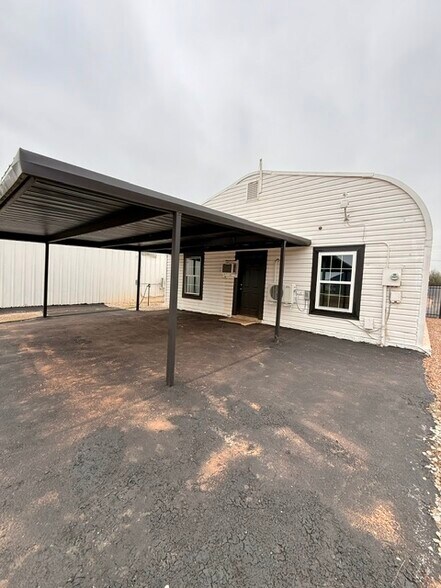 More Photos Of 6011 Highway 37, Tuttle Freestanding For Lease