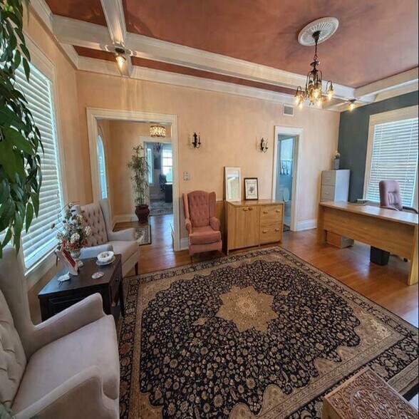 More Photos Of 725 W Central Ave, Winter Haven Office Residential For Lease