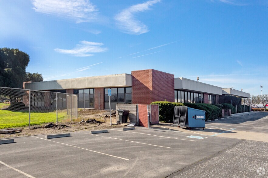 More Photos Of 1311 Schilling Pl, Salinas Food Processing For Lease