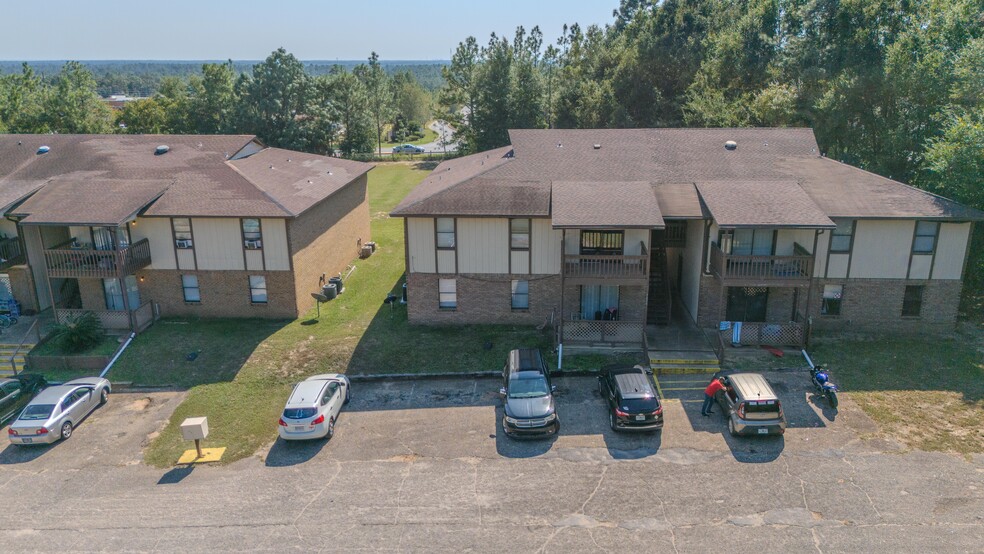 More Photos Of 5646 Cyanamid Rd, Milton Apartments For Sale