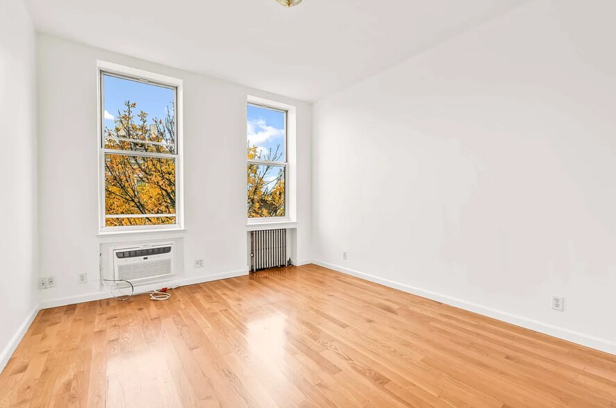 More Photos Of 566 Onderdonk Ave, Ridgewood Storefront Retail Residential For Sale