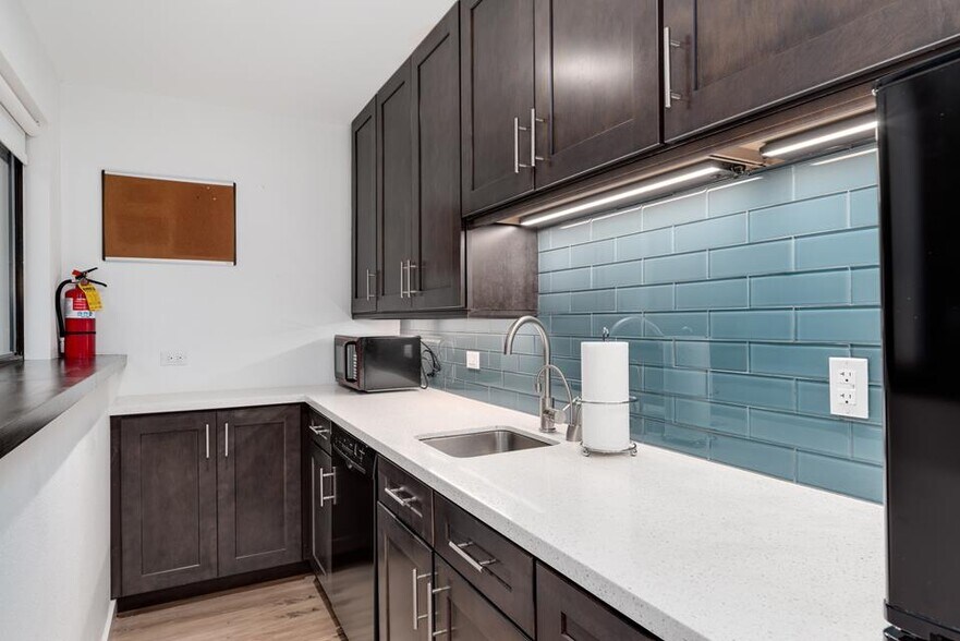 More Photos Of 6450 S Quebec St, Centennial Loft Creative Space For Lease