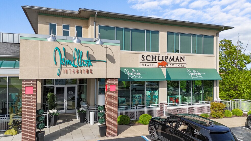 More Photos Of 2265 Bagnell Dam Blvd, Lake Ozark Office For Sale