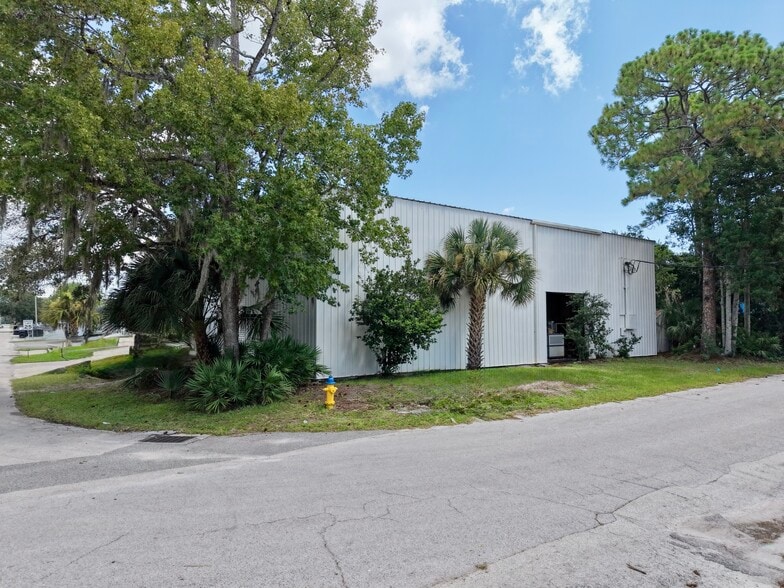 More Photos Of 565 Parque Dr, Ormond Beach Warehouse For Sale