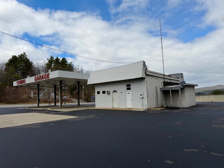 More Photos Of 2124 Us-9, Lake George Service Station For Sale