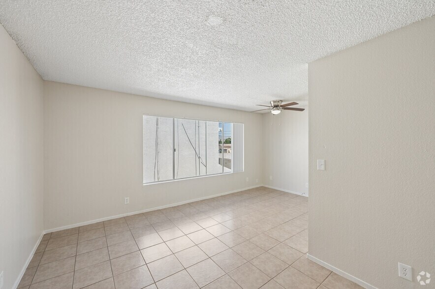 More Photos Of 5800 Bromley Ave, Las Vegas Apartments For Sale